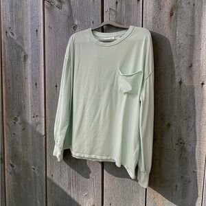 We The Free Classic Long Sleeve Tee.
Light Sea Green. Size: XL